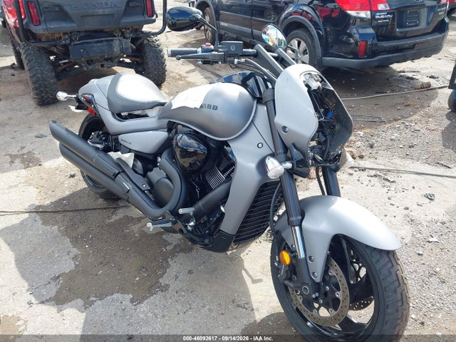 2016 SUZUKI VZR1800 