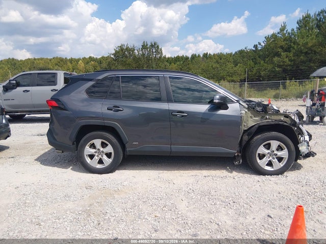 2021 TOYOTA RAV4 HYBRID XLE 14