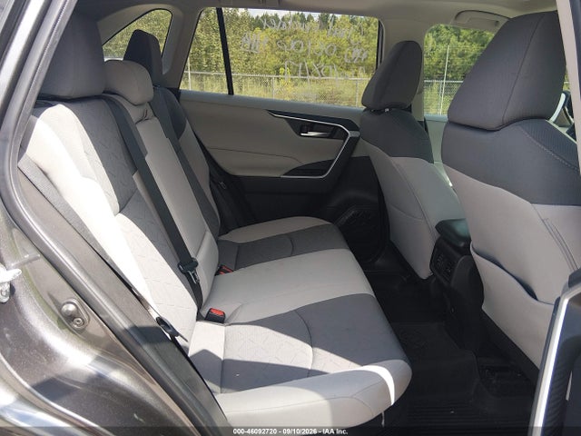 2021 TOYOTA RAV4 HYBRID XLE 8