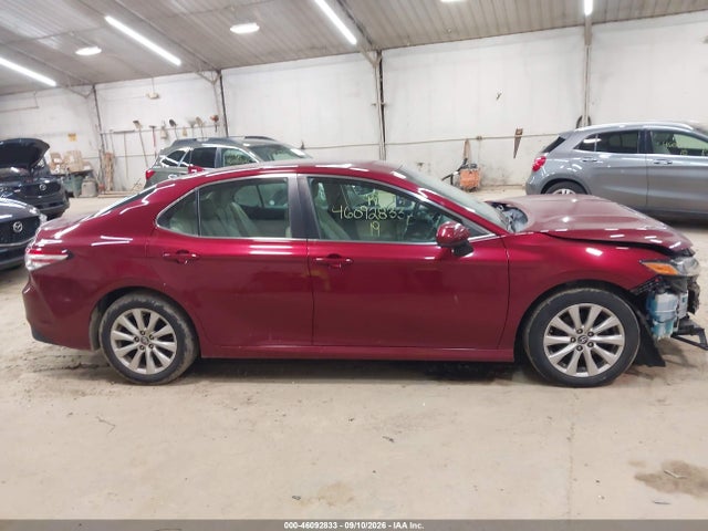 2019 TOYOTA CAMRY LE 13
