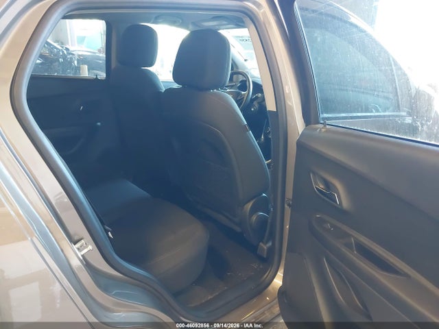 2021 CHEVROLET TRAX AWD LS 8
