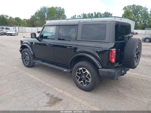 2023 FORD BRONCO OUTER BANKS 3