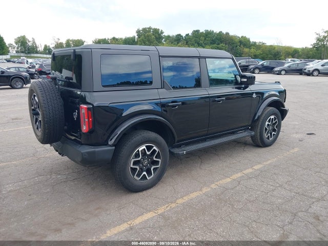 2023 FORD BRONCO OUTER BANKS 4