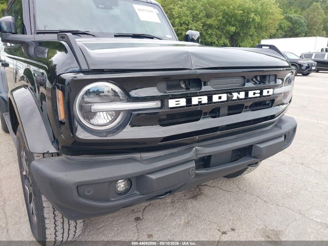 2023 FORD BRONCO OUTER BANKS 6