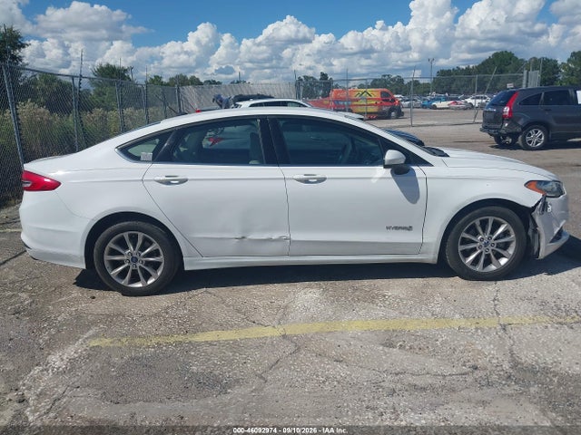 2017 FORD FUSION HYBRID SE 13