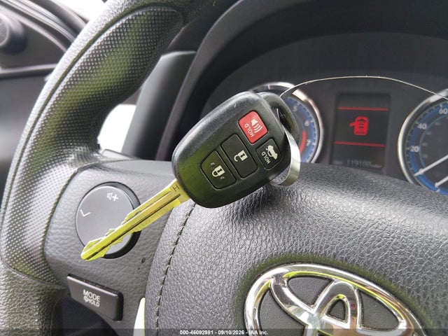 2017 TOYOTA COROLLA LE ECO 11