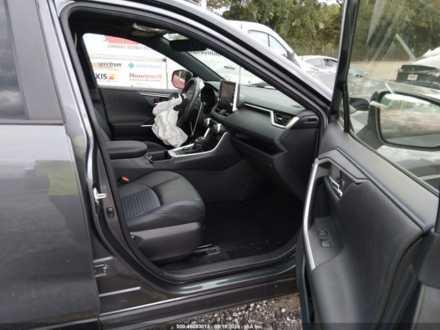 2022 TOYOTA RAV4 HYBRID XSE 5