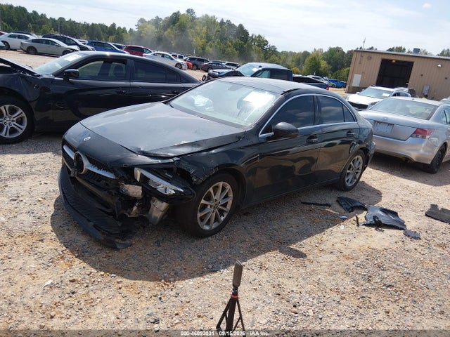 2019 MERCEDES-BENZ A 220 2