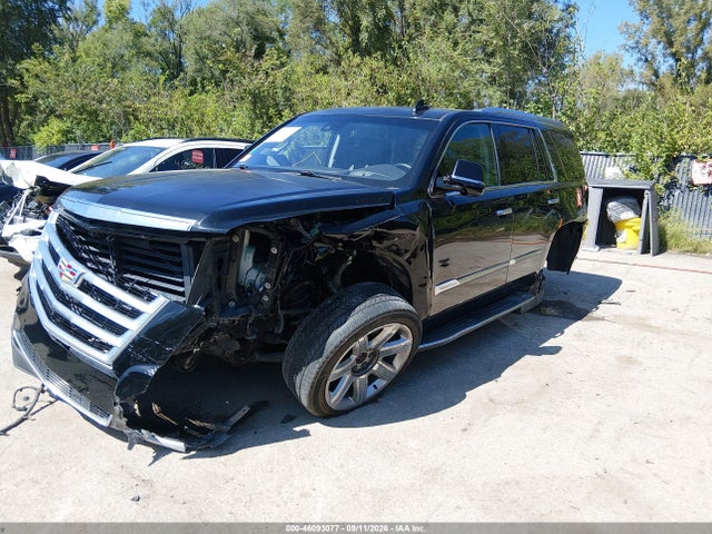 2017 CADILLAC ESCALADE LUXURY 6