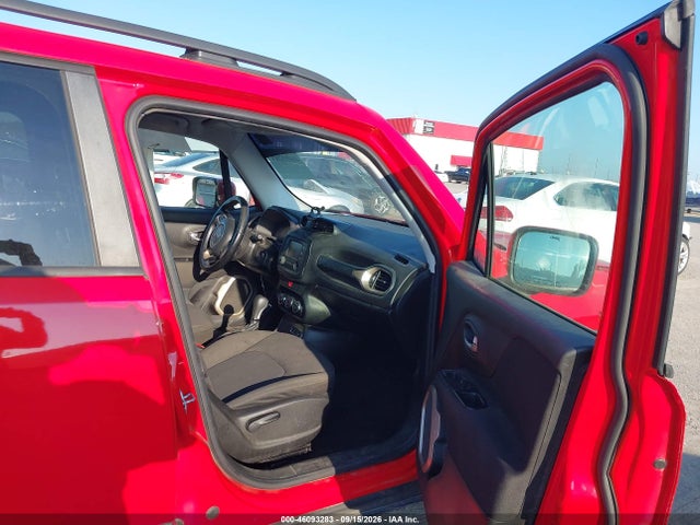 2017 JEEP RENEGADE LATITUDE FWD 5