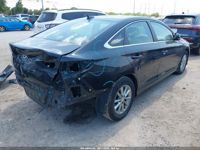 2019 HYUNDAI SONATA SE 4