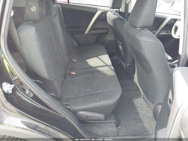 2018 TOYOTA RAV4 LE 8