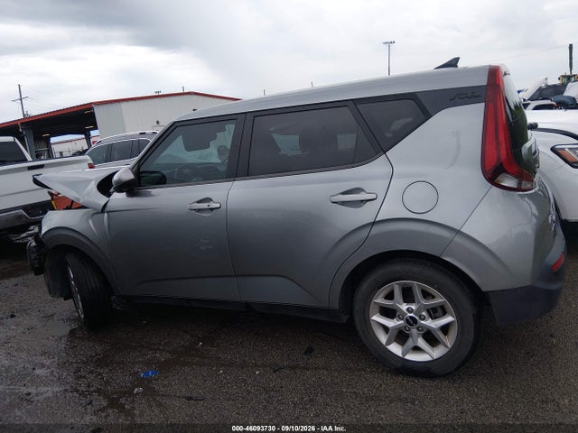 2022 KIA SOUL S 15