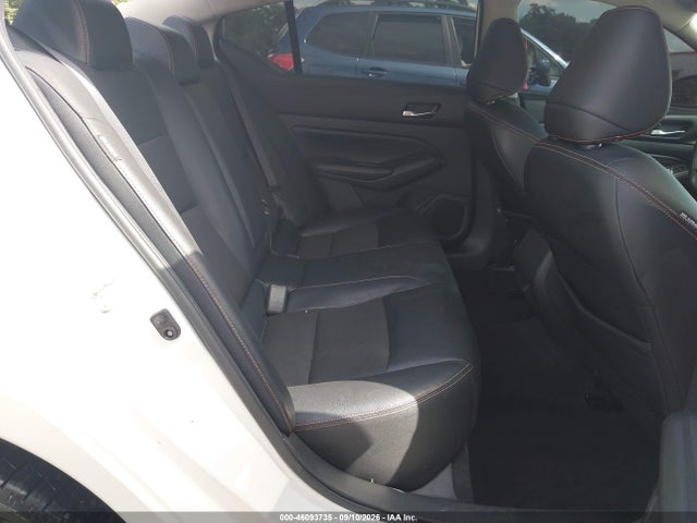 2021 NISSAN ALTIMA SR INTELLIGENT AWD 8