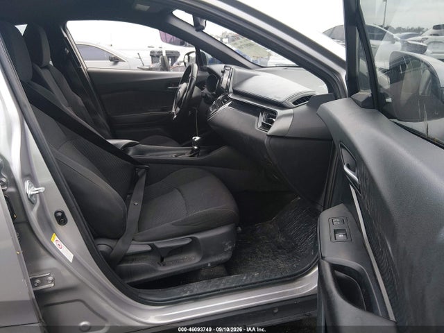 2018 TOYOTA C-HR XLE 5