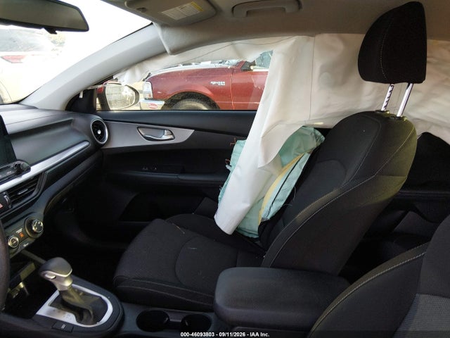 2023 KIA FORTE LXS 5