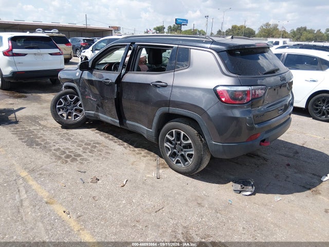 2019 JEEP COMPASS TRAILHAWK 4X4 3