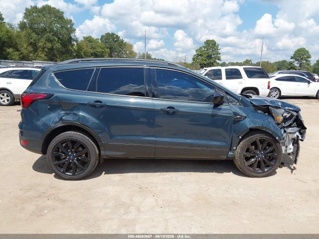 2019 FORD ESCAPE SE 14