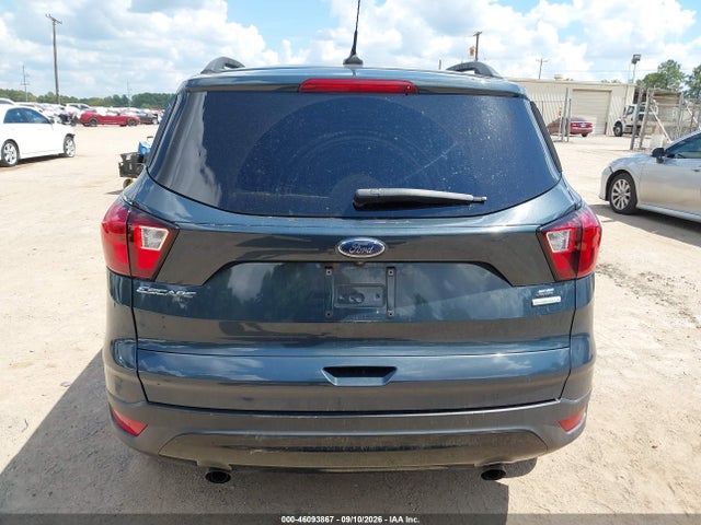 2019 FORD ESCAPE SE 17