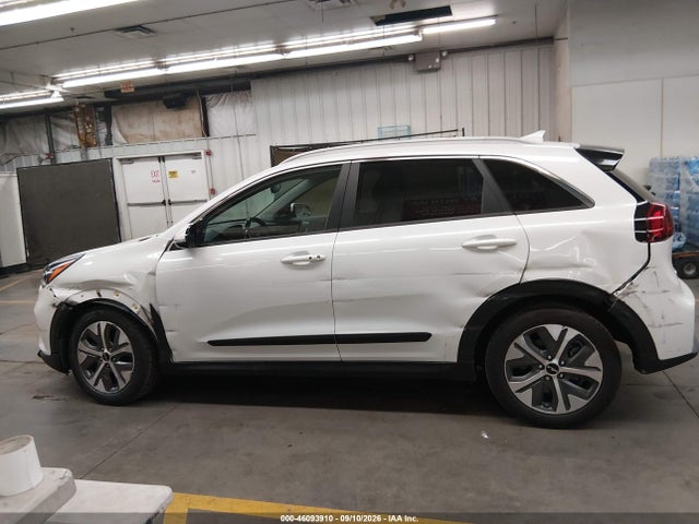 2022 KIA NIRO EV EX PREMIUM 14