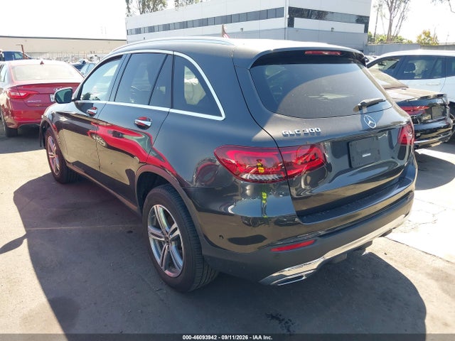 2021 MERCEDES-BENZ GLC 300 SUV 3