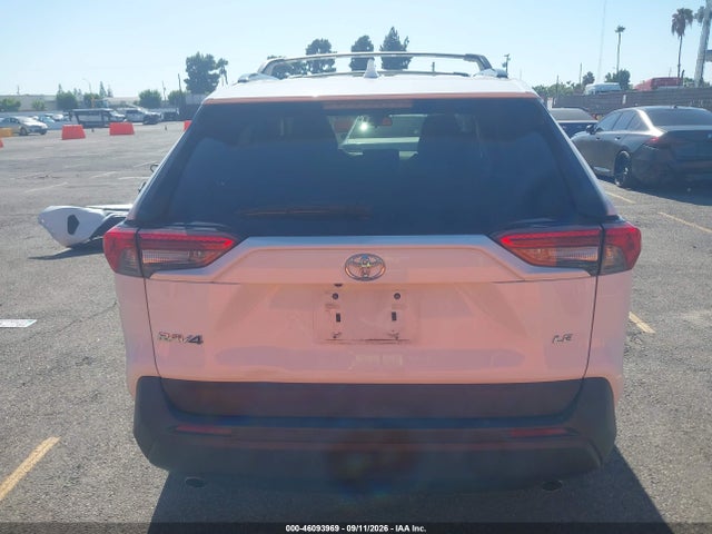 2020 TOYOTA RAV4 LE 17