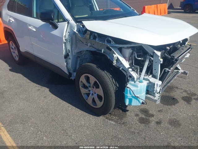2020 TOYOTA RAV4 LE 18