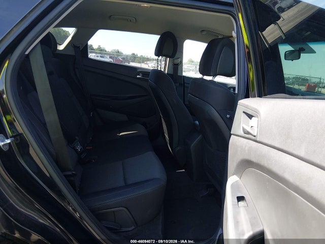 2017 HYUNDAI TUCSON SE 8