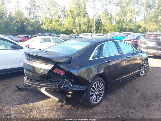 2017 LINCOLN MKZ PREMIERE 4