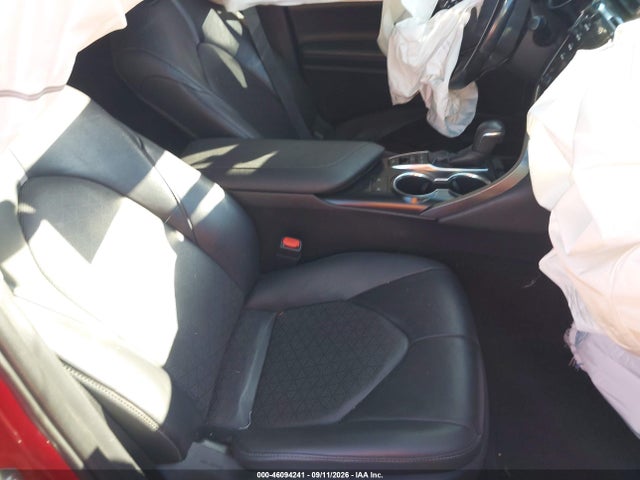 2019 TOYOTA CAMRY XSE 5