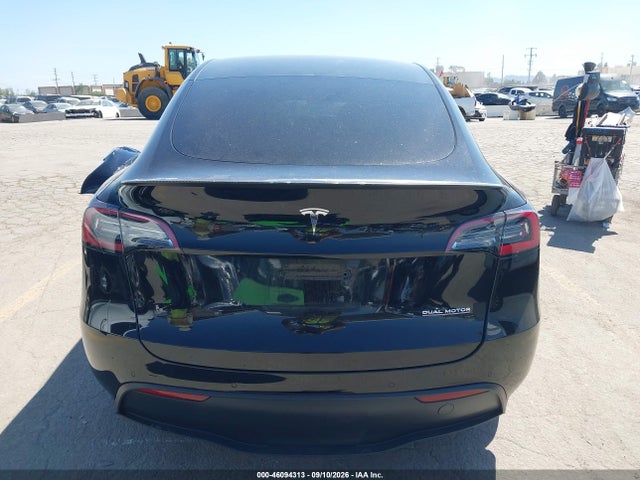 2022 TESLA MODEL Y PERFORMANCE DUAL MOTOR ALL-WHEEL DRIVE 16