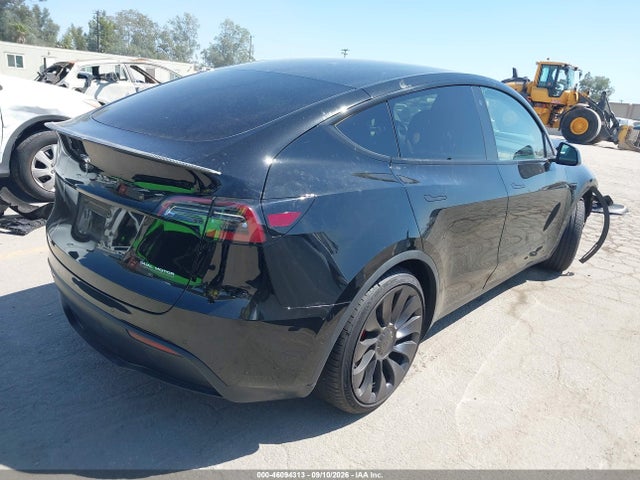 2022 TESLA MODEL Y PERFORMANCE DUAL MOTOR ALL-WHEEL DRIVE 4