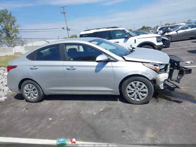 2019 HYUNDAI ACCENT SE 14