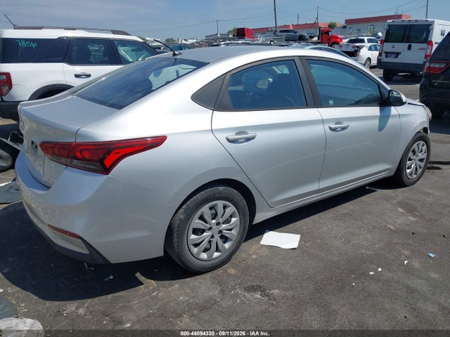 2019 HYUNDAI ACCENT SE 4