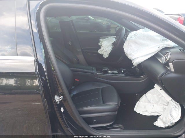 2019 MERCEDES-BENZ A 220 5