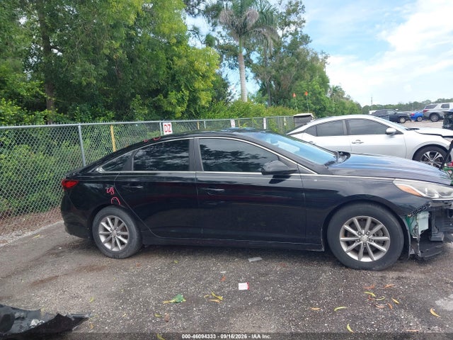 2018 HYUNDAI SONATA SE 14