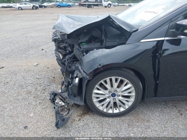2017 FORD FOCUS TITANIUM 18