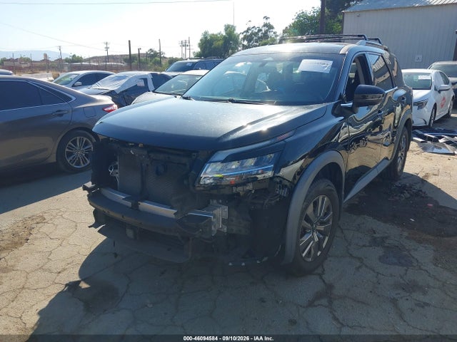 2022 NISSAN PATHFINDER SV 2WD 2