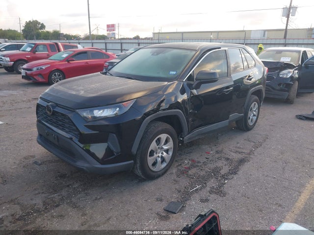 2022 TOYOTA RAV4 LE 2