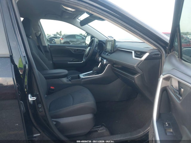 2022 TOYOTA RAV4 LE 5