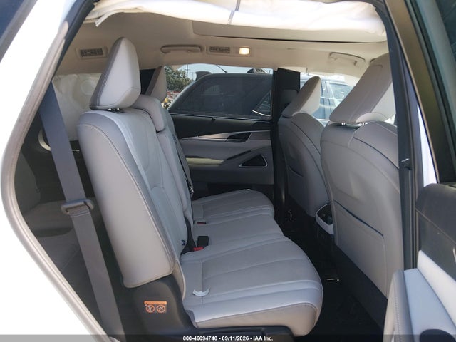 2026 INFINITI QX60 LUXE 8