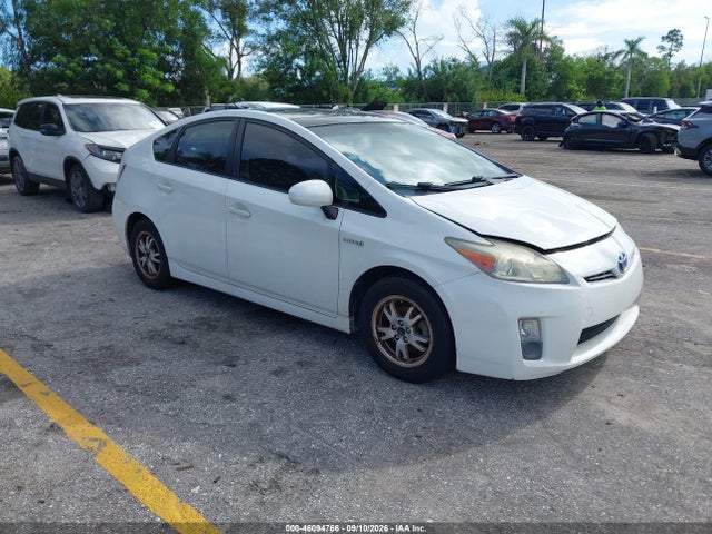 2010 TOYOTA PRIUS III