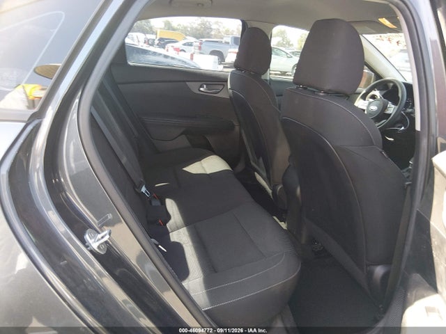 2019 KIA FORTE LXS 8