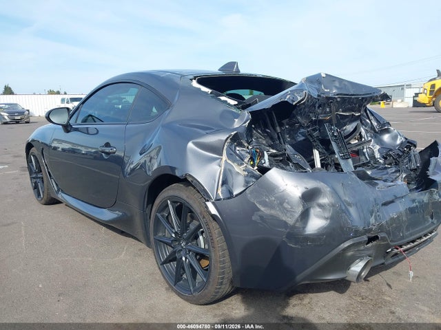 2026 TOYOTA GR86 PREMIUM 18