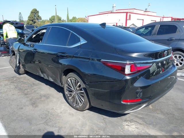 2025 LEXUS ES 350 3