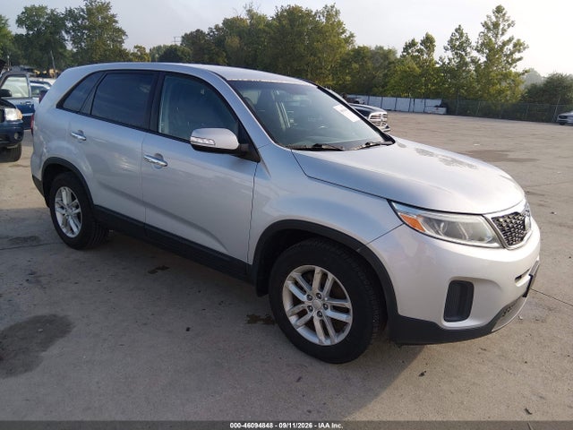2015 KIA SORENTO LX
