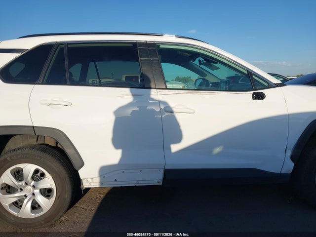 2020 TOYOTA RAV4 LE 13
