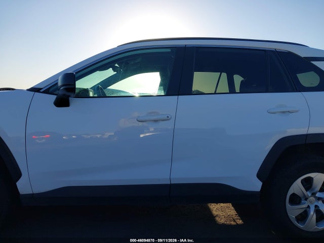 2020 TOYOTA RAV4 LE 14