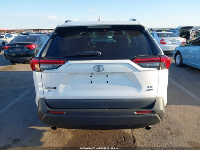2020 TOYOTA RAV4 LE 16