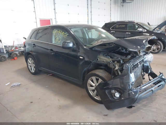 2014 MITSUBISHI OUTLANDER SE